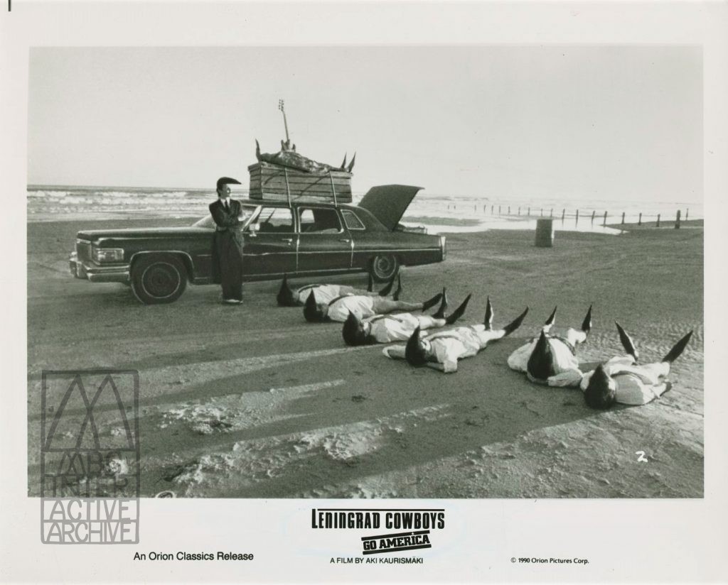 107 Aki Kaurismaki, Leningrad Cowboys Go America, 1989. USstill